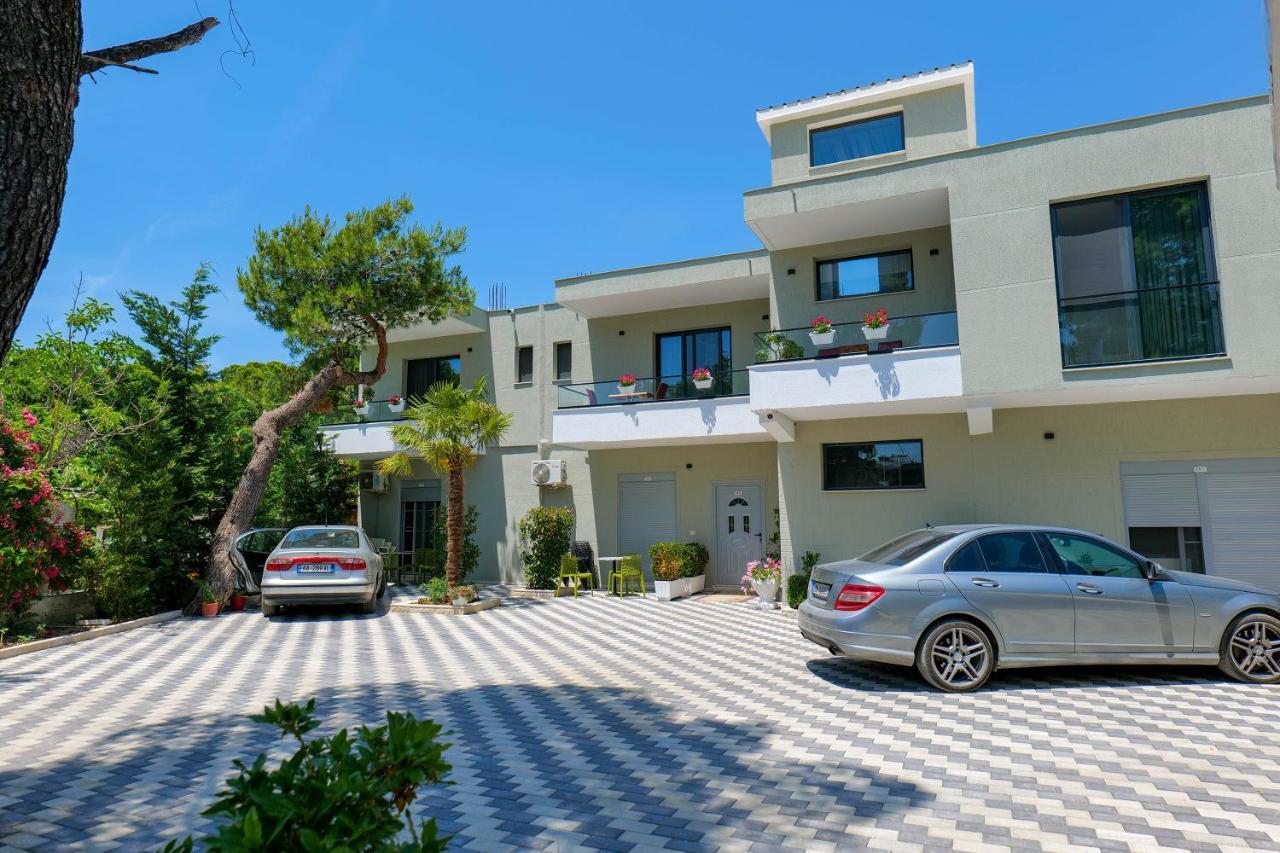 Vila Celaj Hotel Vlore Bagian luar foto